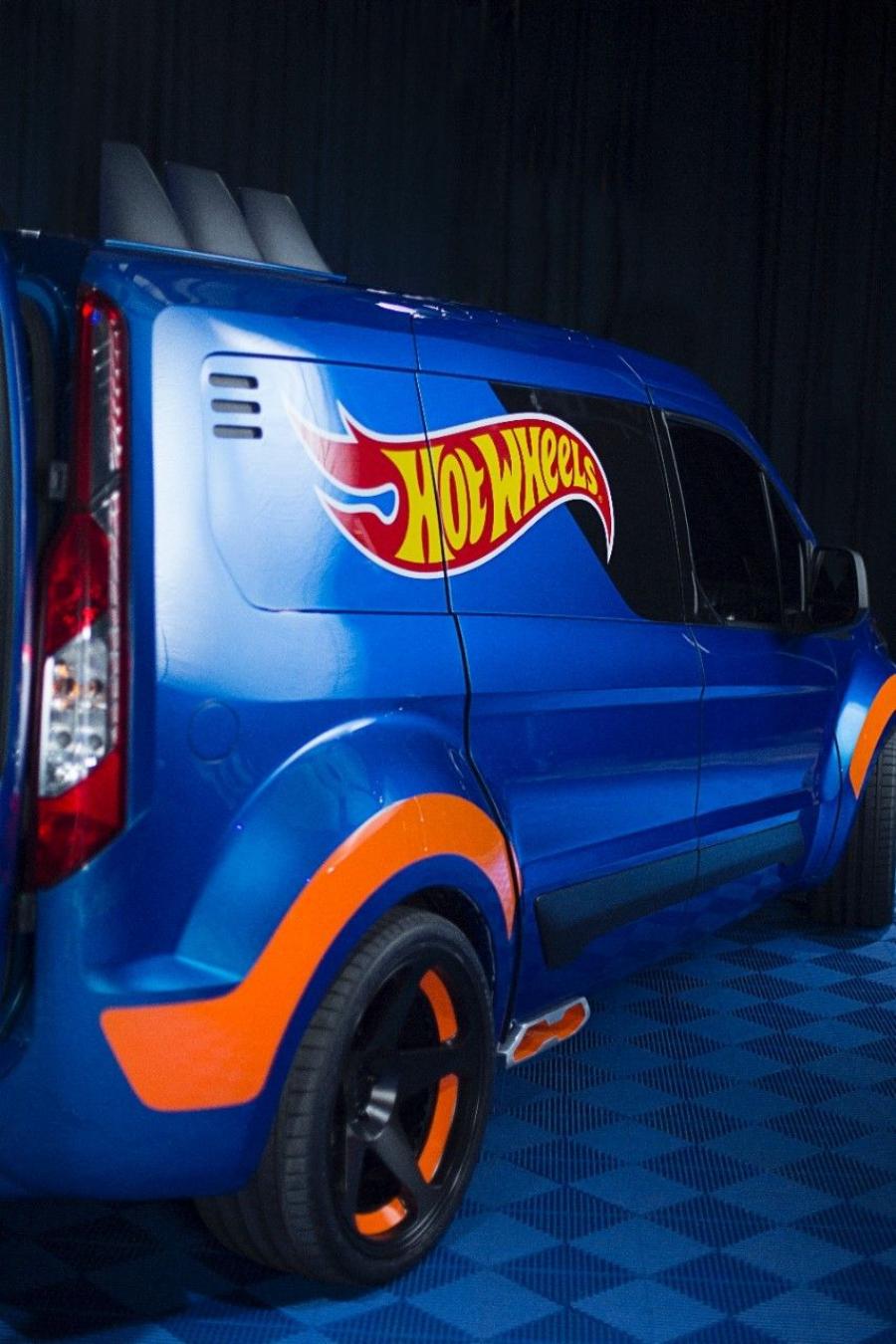  Ford Transit Connect Hot Wheels 2013 года  (фото 17 из 20)